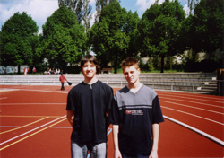 Patrick (rechts) hat im Schuljahr 2004/2005 am Sozialpraktikum teilgenommen.